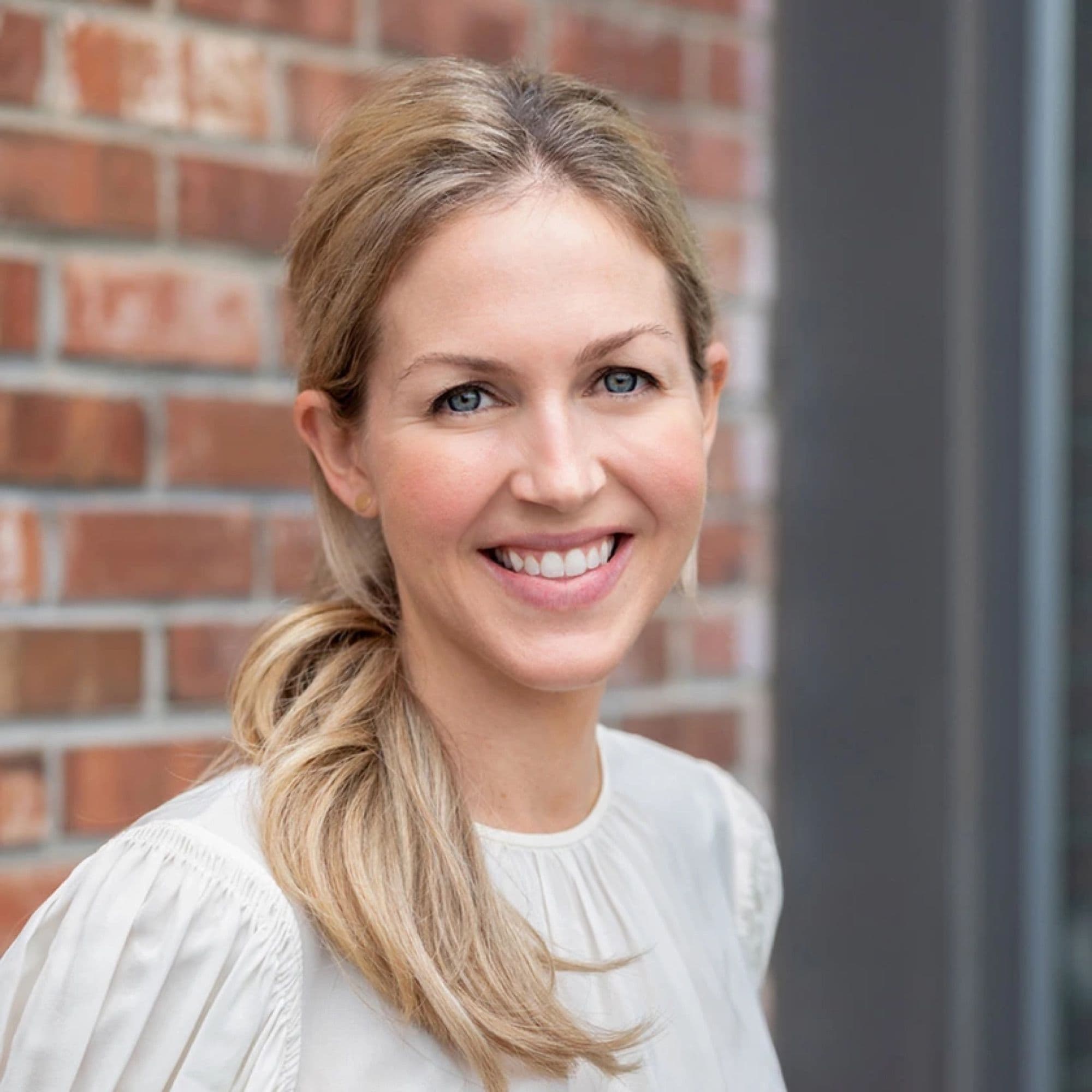Portrait of Elly Truesdell